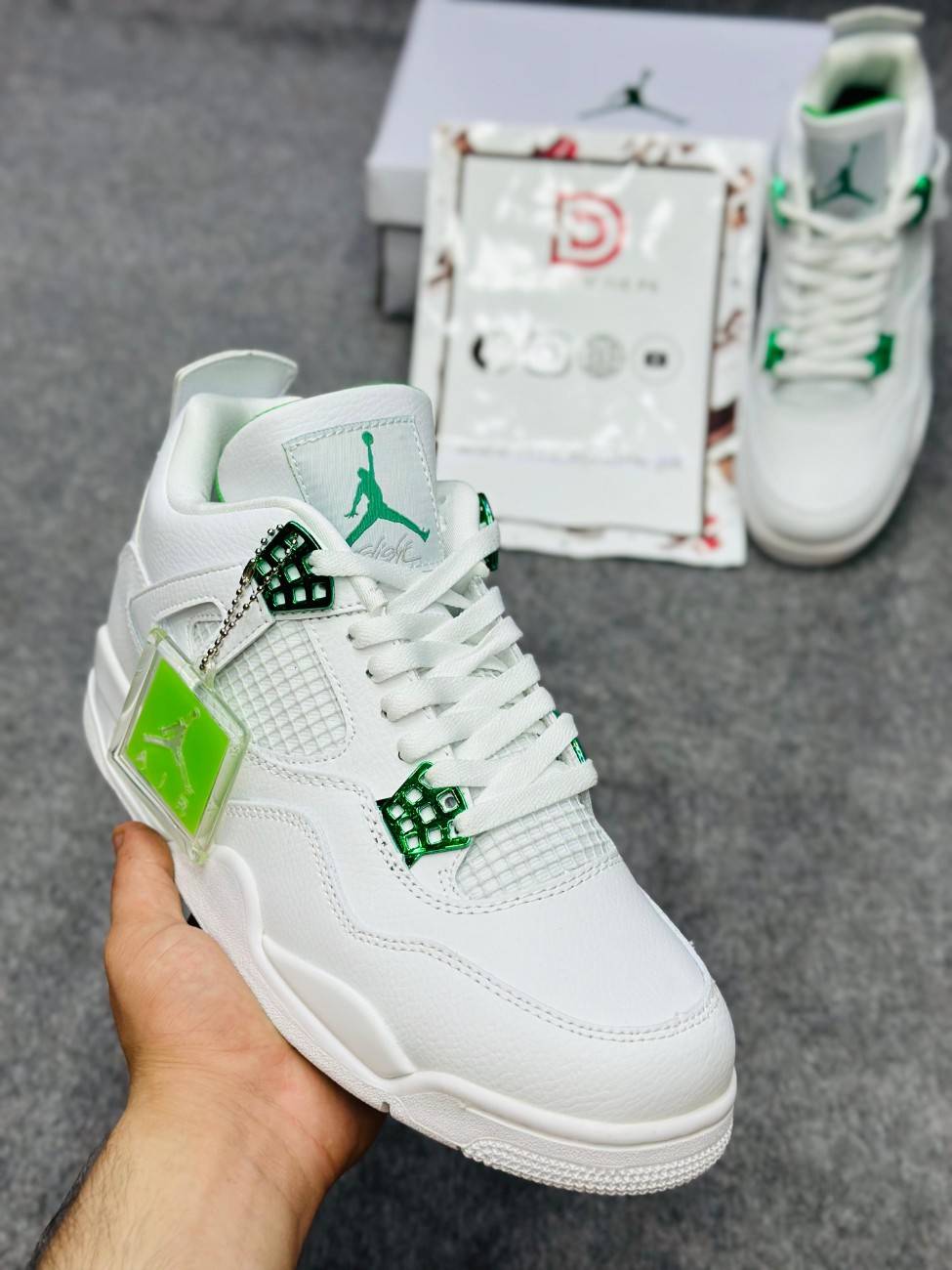 AJ4 Green White Premium Batch