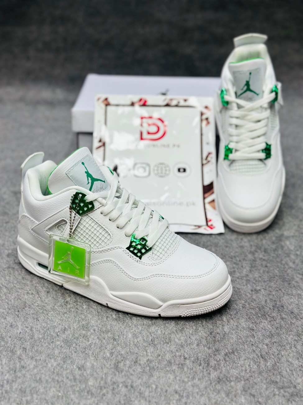 AJ4 Green White Premium Batch