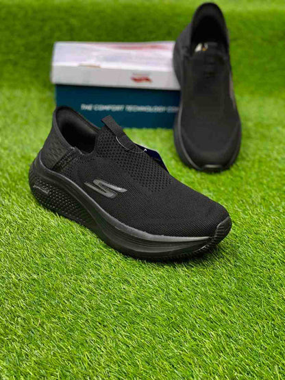 "Ske-chers" Slip-ins: Max Cushioning Full Black